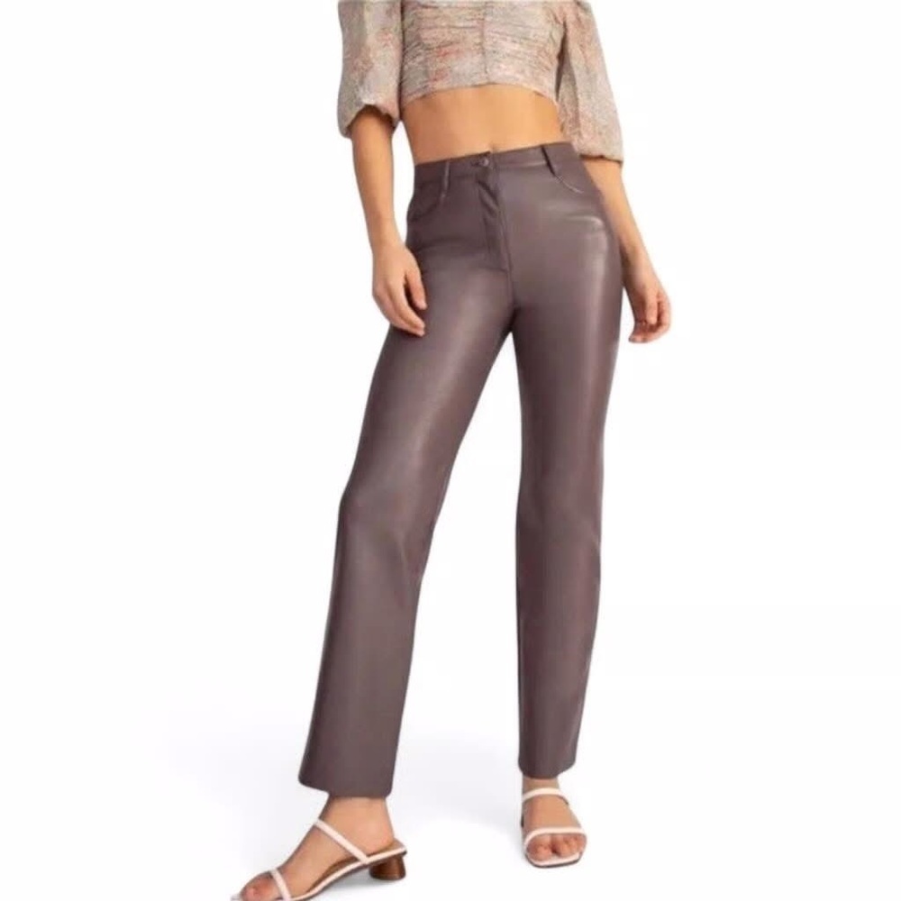 Wilfred (Aritzia) Melina Pant. Faux leather straight leg trouser pant. Size: 4